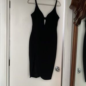 Elizabeth and James black dress